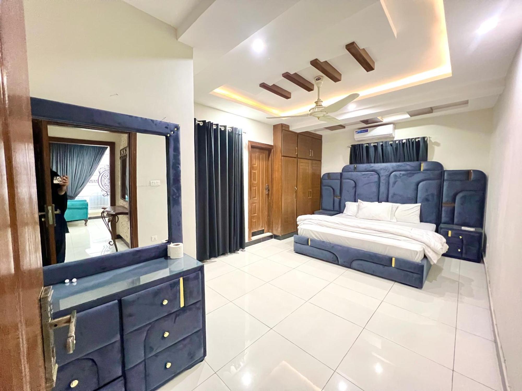 Penthouse 3Bedrooms - Luxury Apartment Hotel Islamabad Eksteriør billede